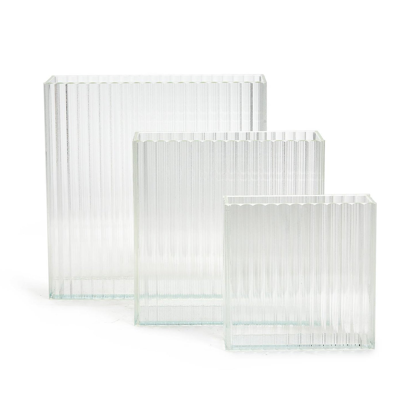 Med. Ribbed Vase