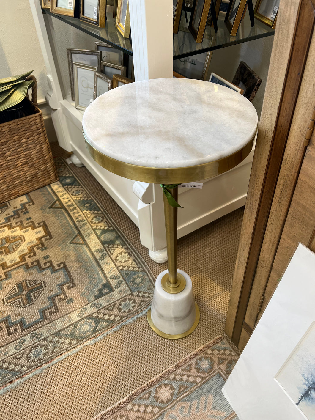 Drink table w/Marble top and base